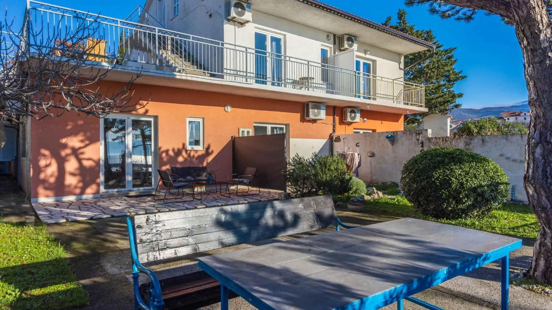 Apartments In Novi Vinodolski 45270