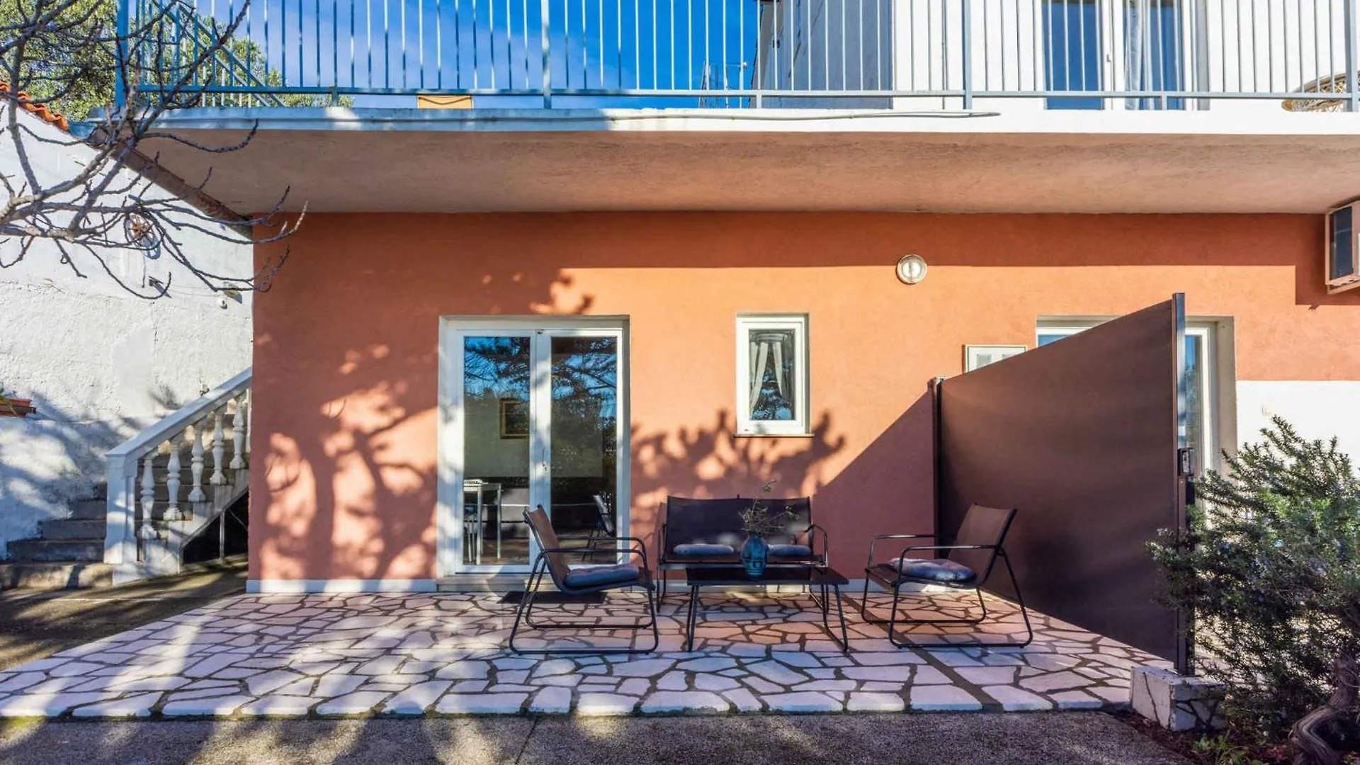 Apartments In Novi Vinodolski 45270