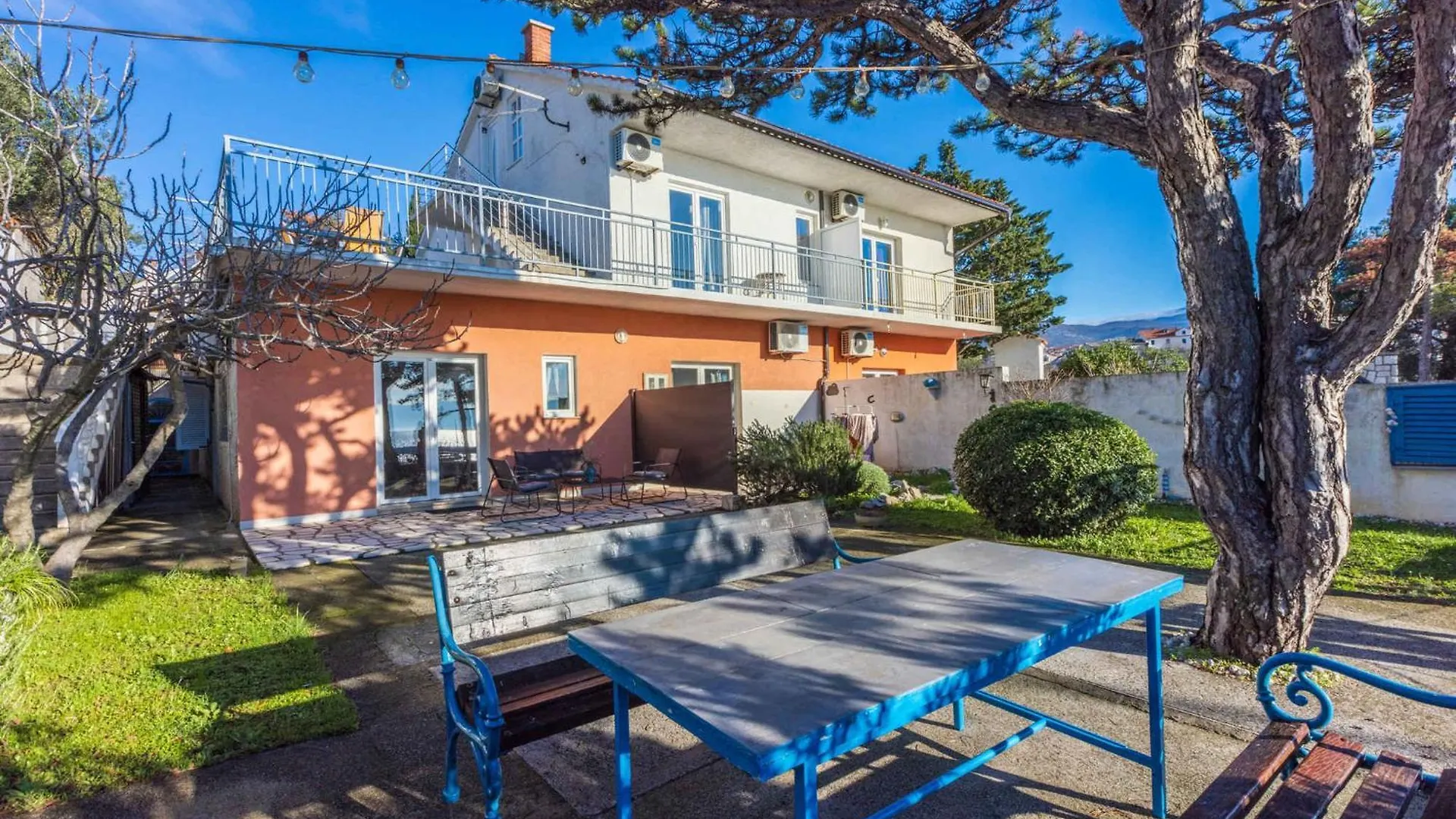 Apartments In Novi Vinodolski 45270